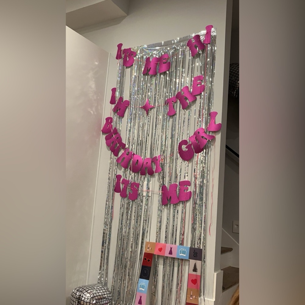 Taylor Swift themed birthday party decorations